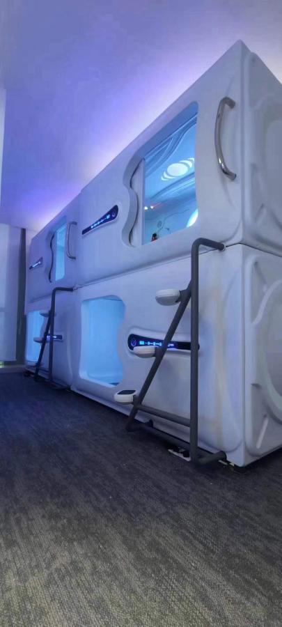 Capsulas Descanso Terminal Bogota Buitenkant foto